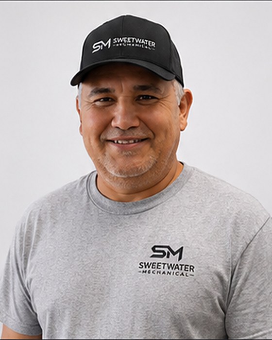 Carlos, Foreman (Ground Crew)