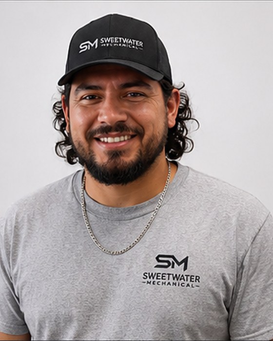 Victor, Trim Plumber